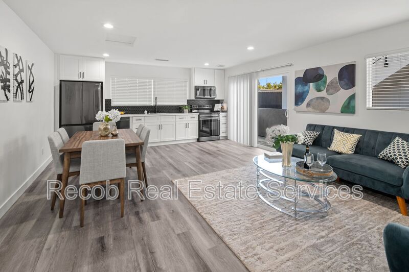 Foto principal - 4978-4988 Genesee Avenue
