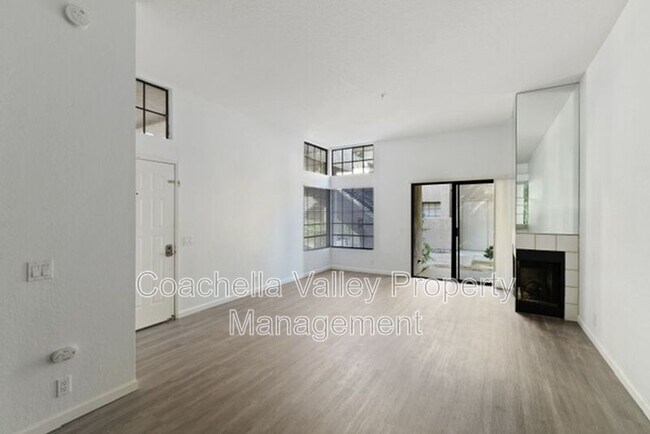 Foto del edificio - 2601 S Broadmoor Dr