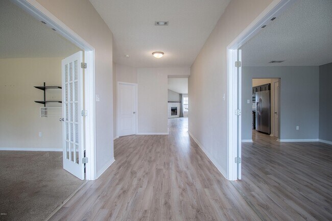 Building Photo - 17161 Excalibur Cir