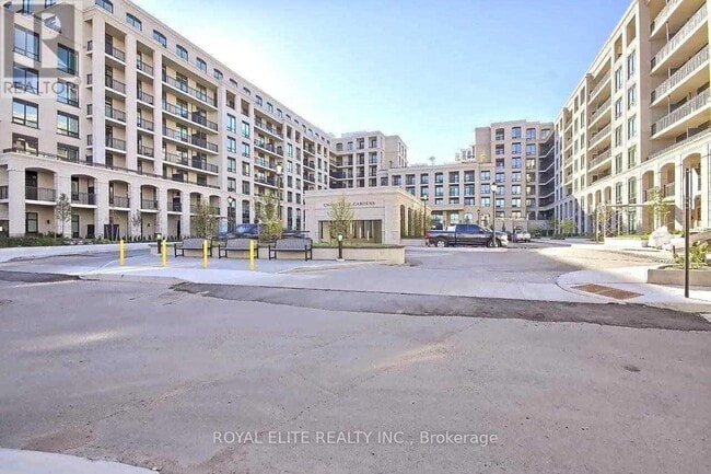 Building Photo - 268 Buchanan Dr