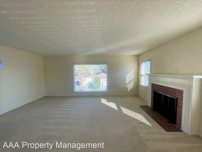 Foto del edificio - 3 br, 2 bath House - 3601 Serrano St