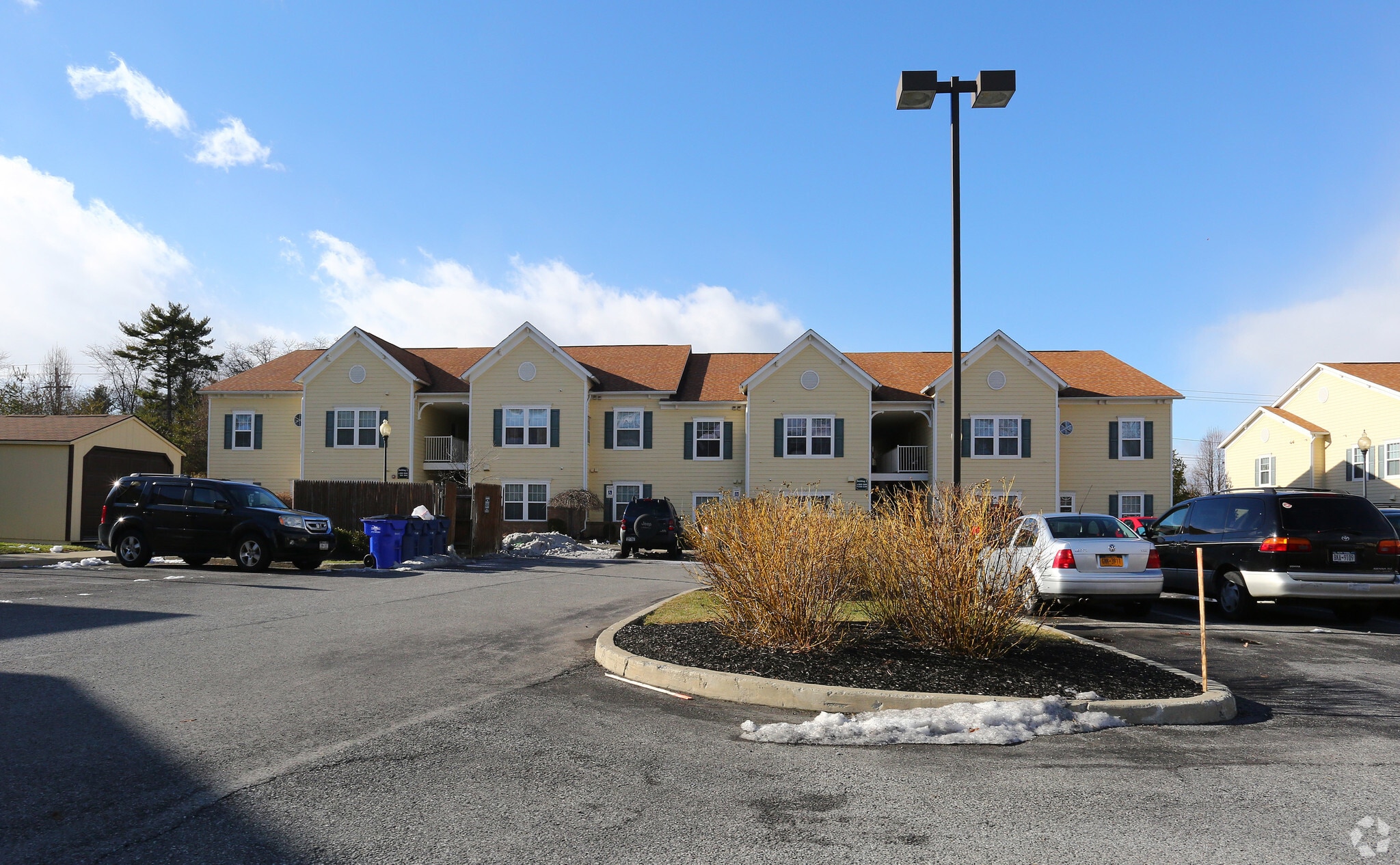 Spring Manor Spring Manor Apartments - 600 Spring Manor Cir Poughkeepsie, NY 12601 ...