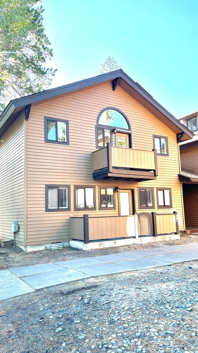 Building Photo - 56856 Enterprise Dr