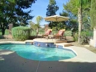 Primary Photo - 2132 W Myrtle Dr