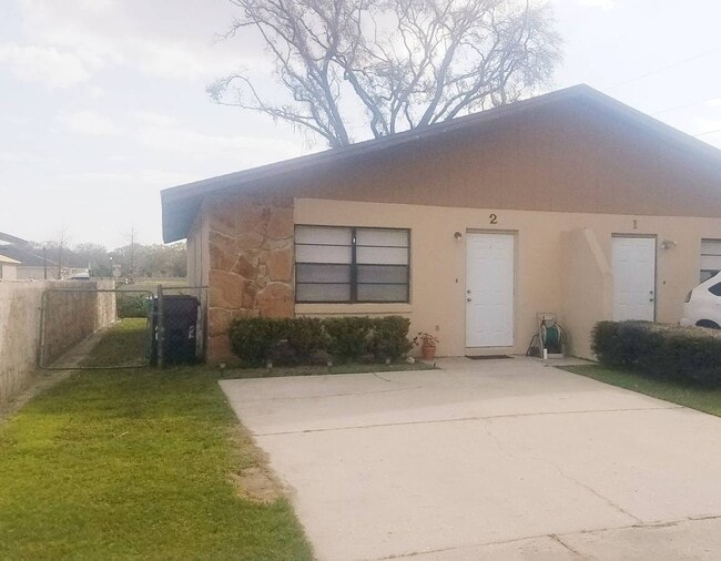 Building Photo - 7665 Chase Rd