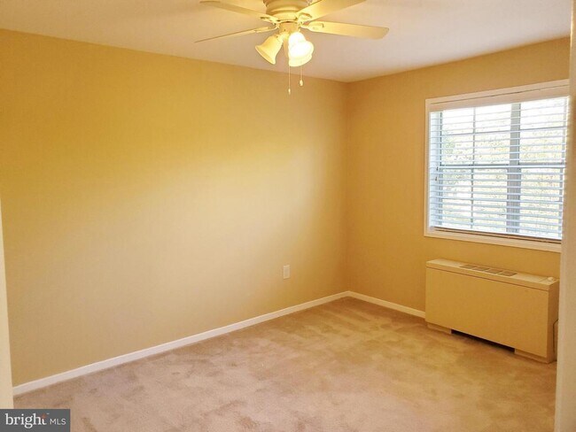 Foto del edificio - 10303 45th Pl