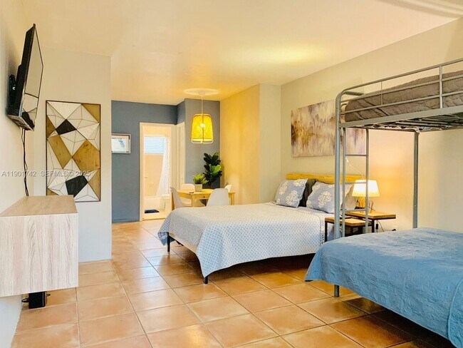 Foto del edificio - 825 Euclid Ave