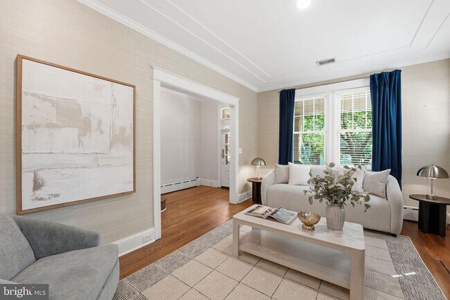 Foto del edificio - 3512 30th St NW