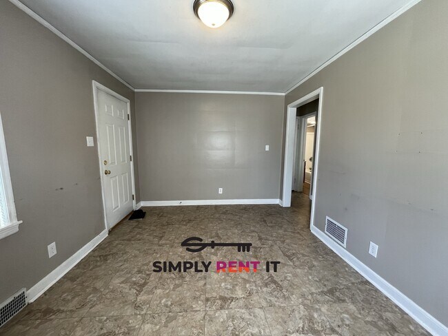 Foto del edificio - 2 Bedroom Near Campus Available Now!