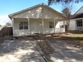 Building Photo - 21406 Berry Vine St