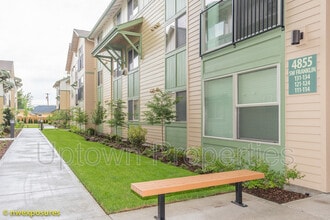 Building Photo - 4820 SW Tucker Ave