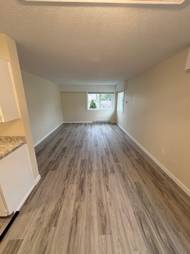 Photo du bâtiment - 1111 Hillside Ave