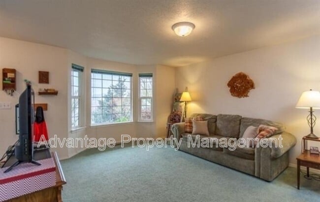 Foto del edificio - 3122 30th Ave SE