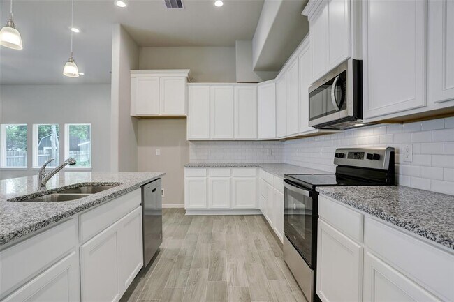Foto del edificio - 725 W Foley St