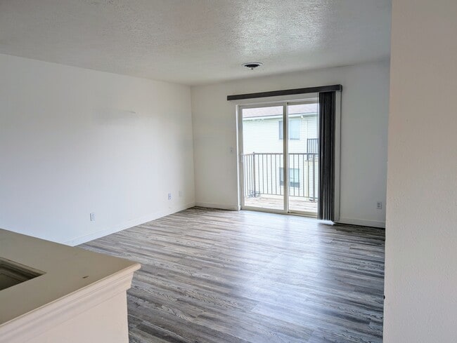 Living Room - 348 Lenore St