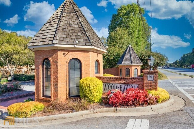 Foto del edificio - 4100 Ashford Green Dr
