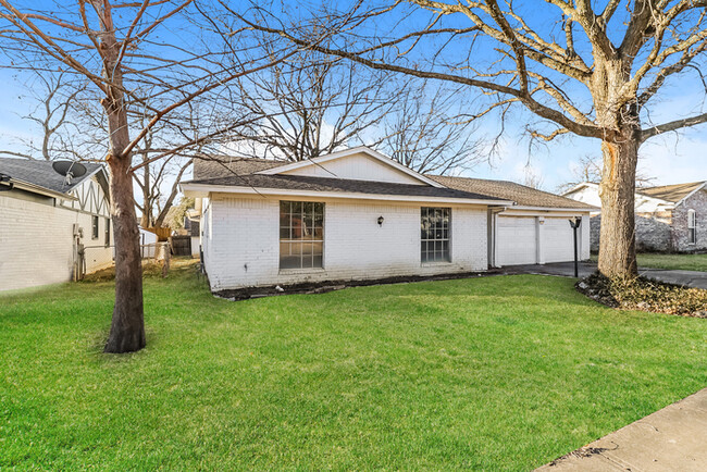 Building Photo - 3-Bedroom Home in Arlington, TX