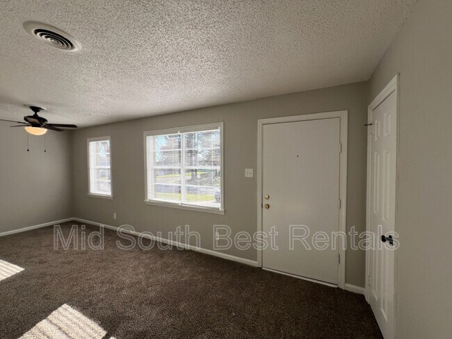 Building Photo - 5715 W 50th St