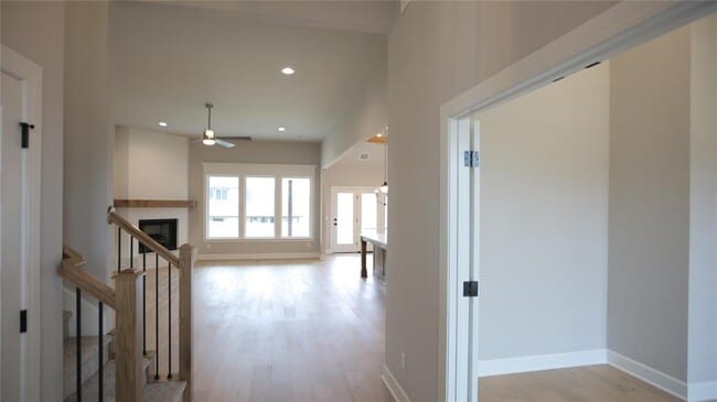 Building Photo - 8732 Beechgrove Dr