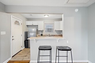 Building Photo - 6923 Avenue F