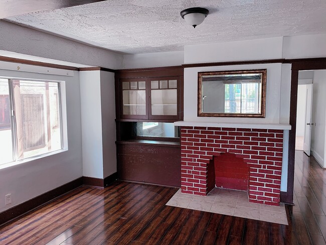 Dining / Family Room - 3125 Pasadena Ave