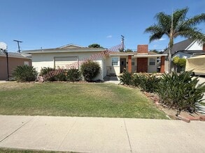 Building Photo - 9531 W Colchester Dr