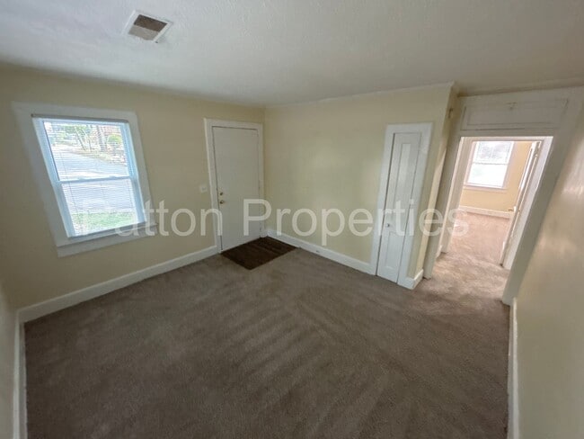 Building Photo - 1401 Kinderway &amp; 4300-4302 Wentworth - Inside CoC - R09214-07-01