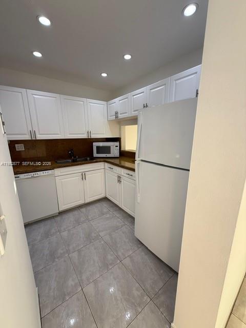 Building Photo - 4500 W 19th Ct