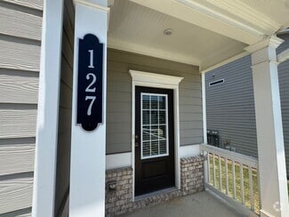 Building Photo - 127 Sawgrass Dr