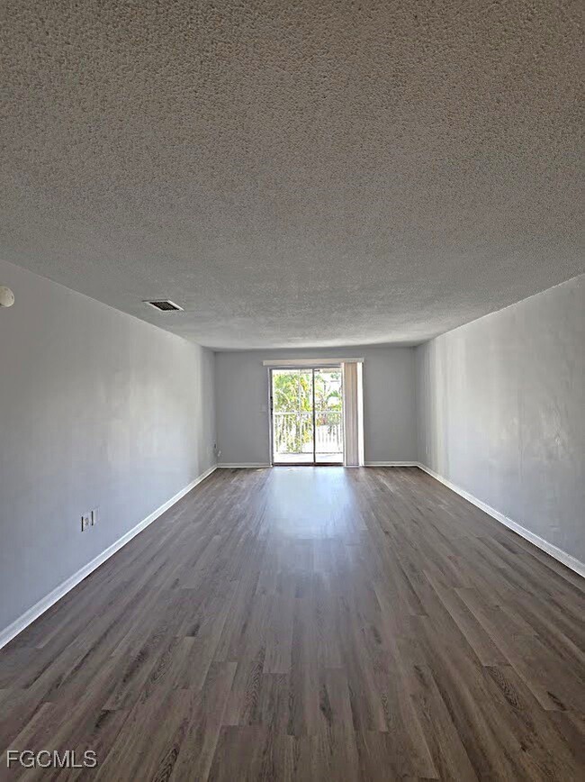 Building Photo - 1849 Maravilla Ave