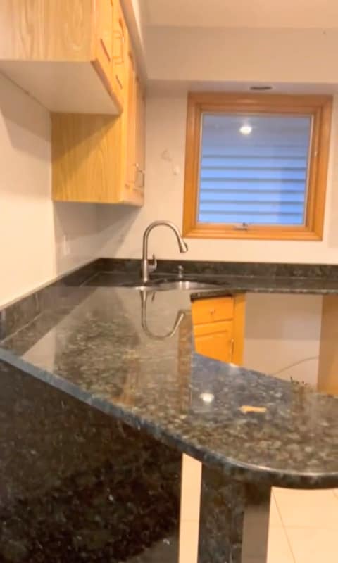 Building Photo - 1 Jabez St