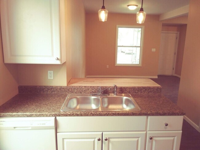 Foto del edificio - Charming 3BR Duplex in Buffalo