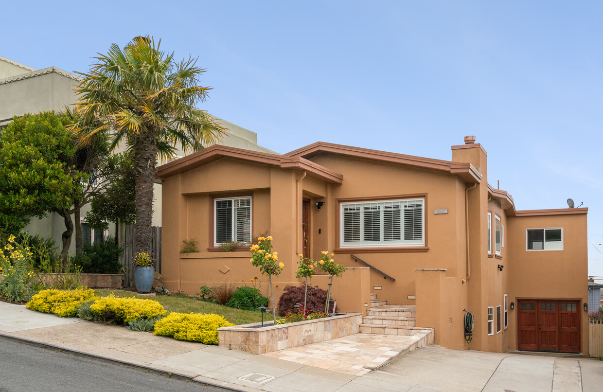 Foto principal - 840 Faxon Ave