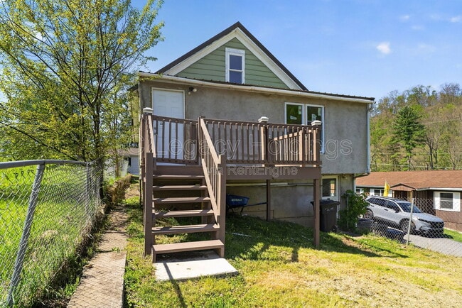 Foto del edificio - 804 Illinois Ave