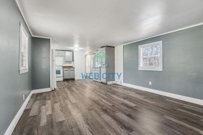 Building Photo - 15391 Flud Rd