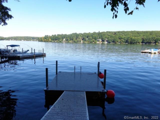 Foto principal - 2 Lake Terrace Dr