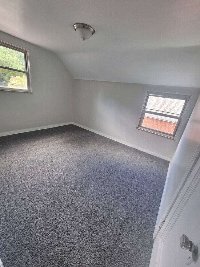 Foto del edificio - Beautifully remodeled 3-bedroom, 1-bath in...