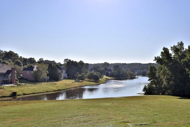 Building Photo - 1435 Lake Heights Cir