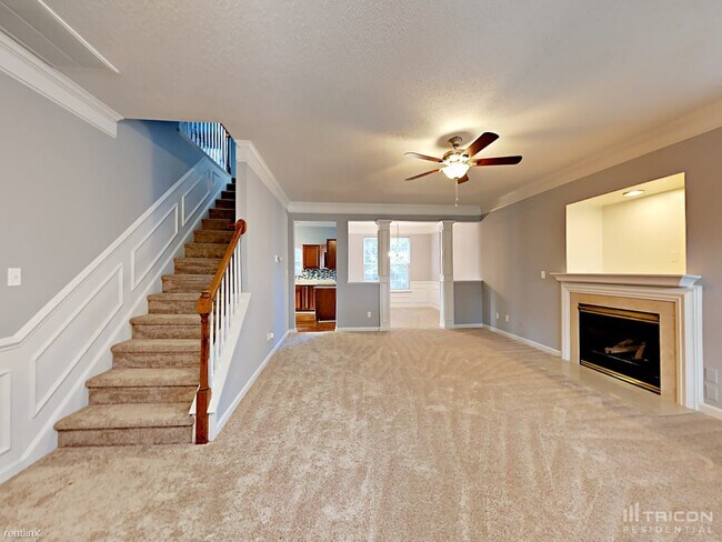 Foto del edificio - 9321 Broken Pine Ln
