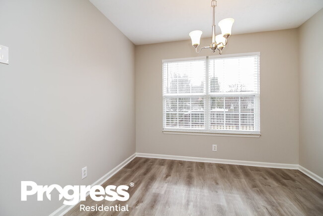 Building Photo - 1253 St Andrews Dr