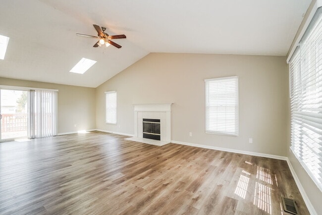 Building Photo - 5121 Tyler Henry Dr