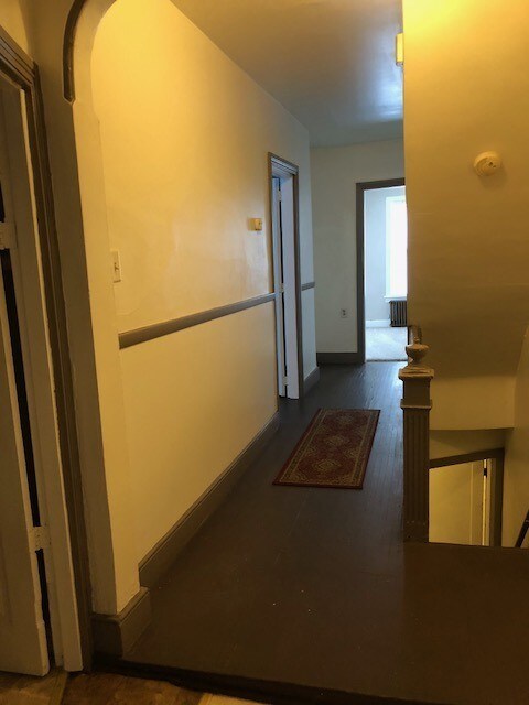 Foto del edificio - 1221 E Philadelphia St