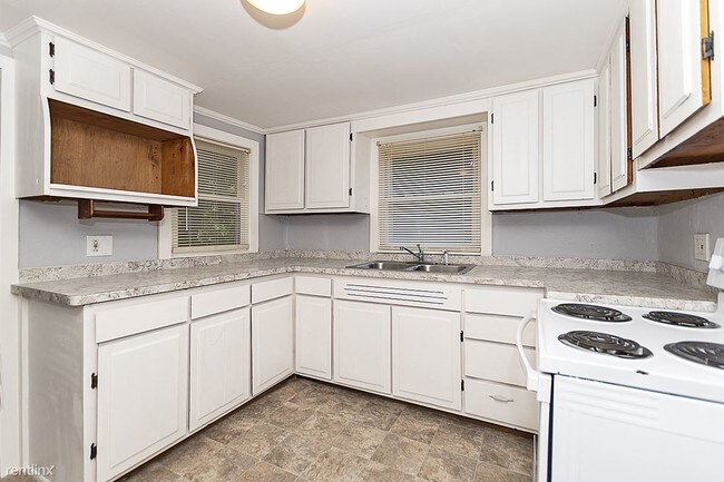 Foto del edificio - 2 br, 1 bath House - 1215 Lathrop St