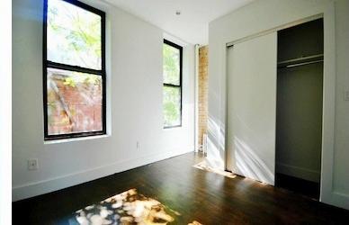 Building Photo - 440 10th Ave