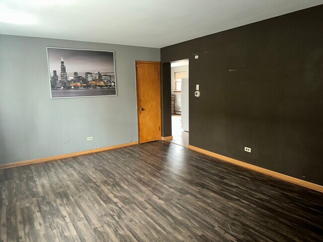 Foto del edificio - 6151 76th Ave