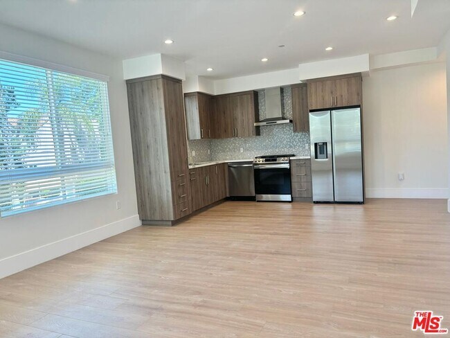 Foto del edificio - 14419 Riverside Dr