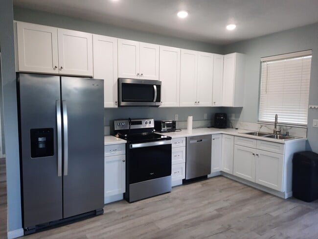 Building Photo - 3605 Eagle Nest Dr
