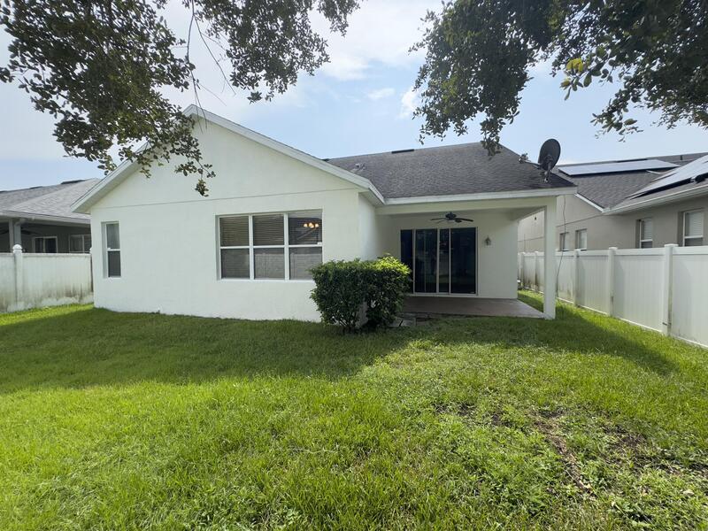 Foto del edificio - 14209 Lake Live Oak Dr