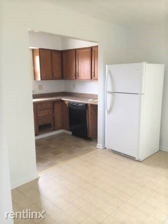 Building Photo - 3 br, 2 bath Townhome - 1262 Centre Parkway