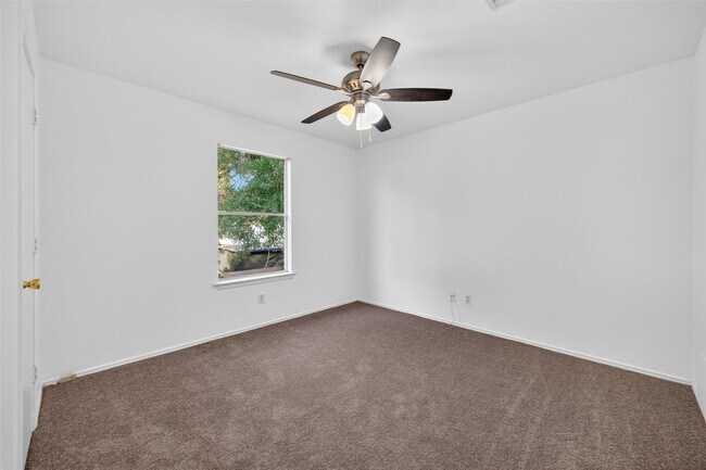 Foto del edificio - 16318 N Glade Dr